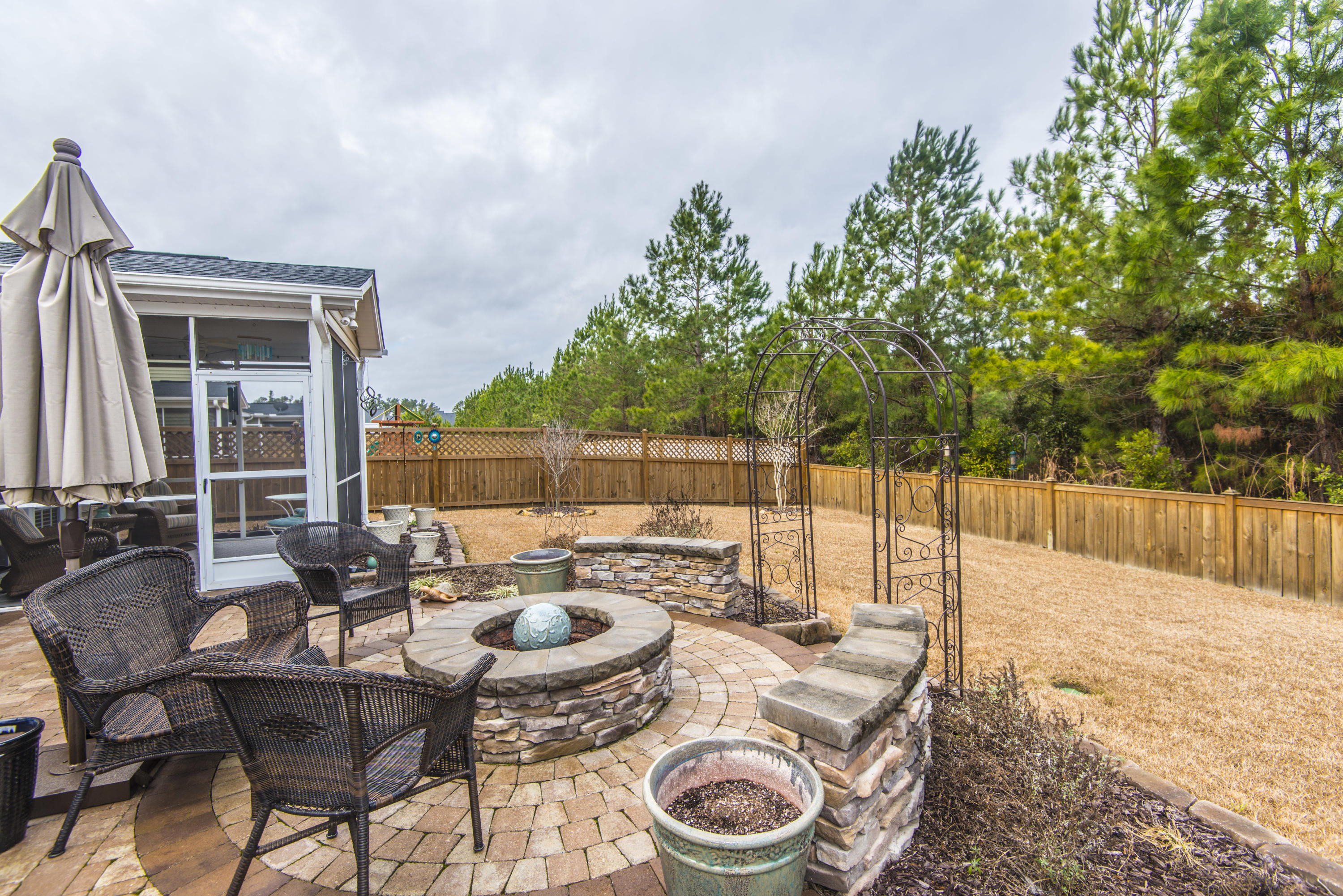 138 Royal Star Road Summerville, SC 29486 - Photo 38 of 48 138 Patio-3