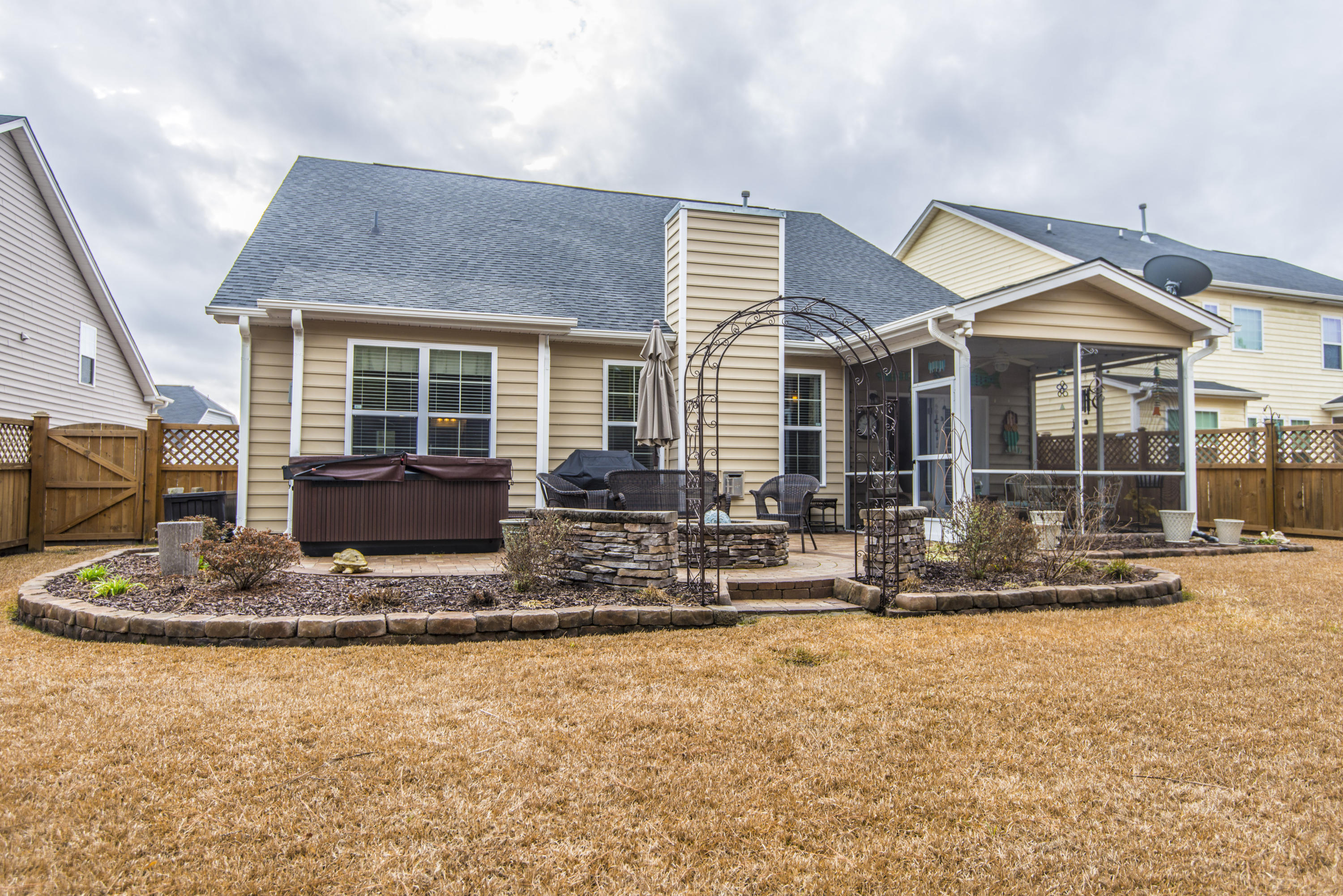 138 Royal Star Road Summerville, SC 29486 - Photo 40 of 48 138 Back-2