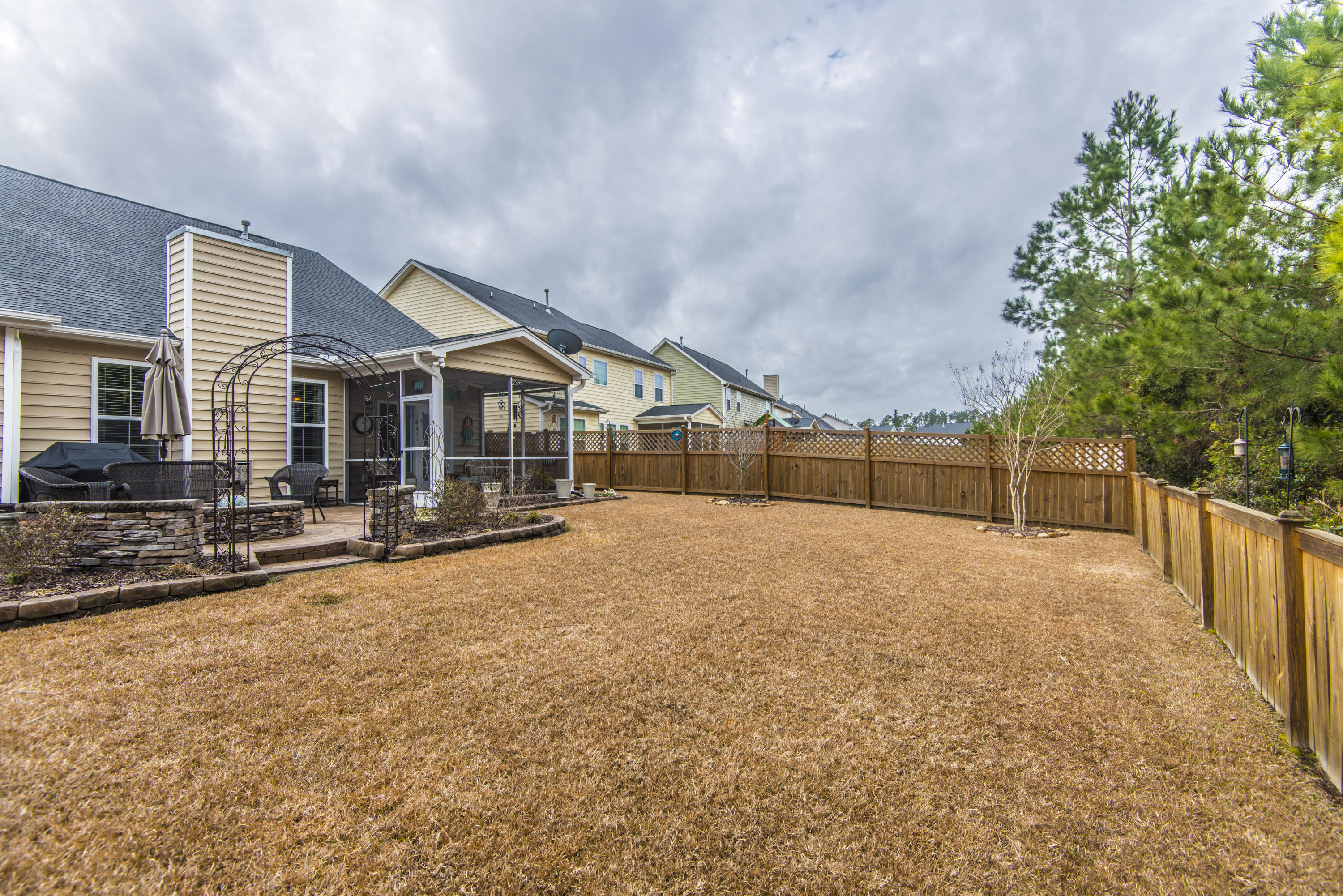 138 Royal Star Road Summerville, SC 29486 - Photo 41 of 48 138 Back-3