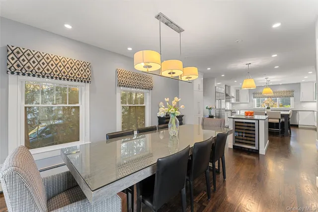 $1,895,000 | 29 Dobbs Terrace, Scarsdale, NY 10583