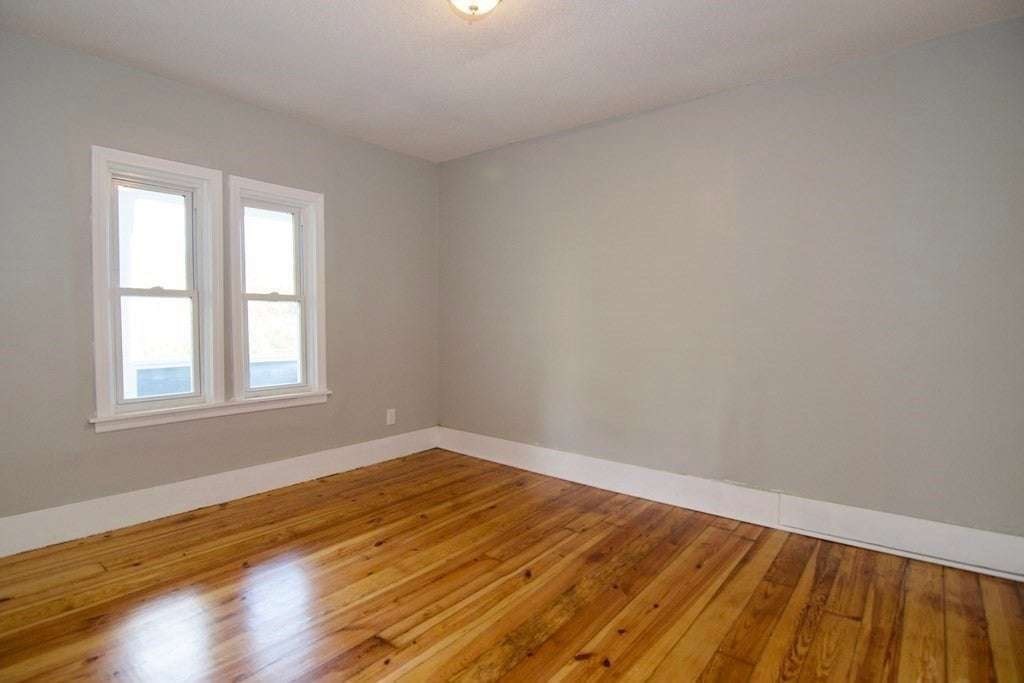 20 Crosby Street Springfield, MA 01105 - Photo 16 of 17