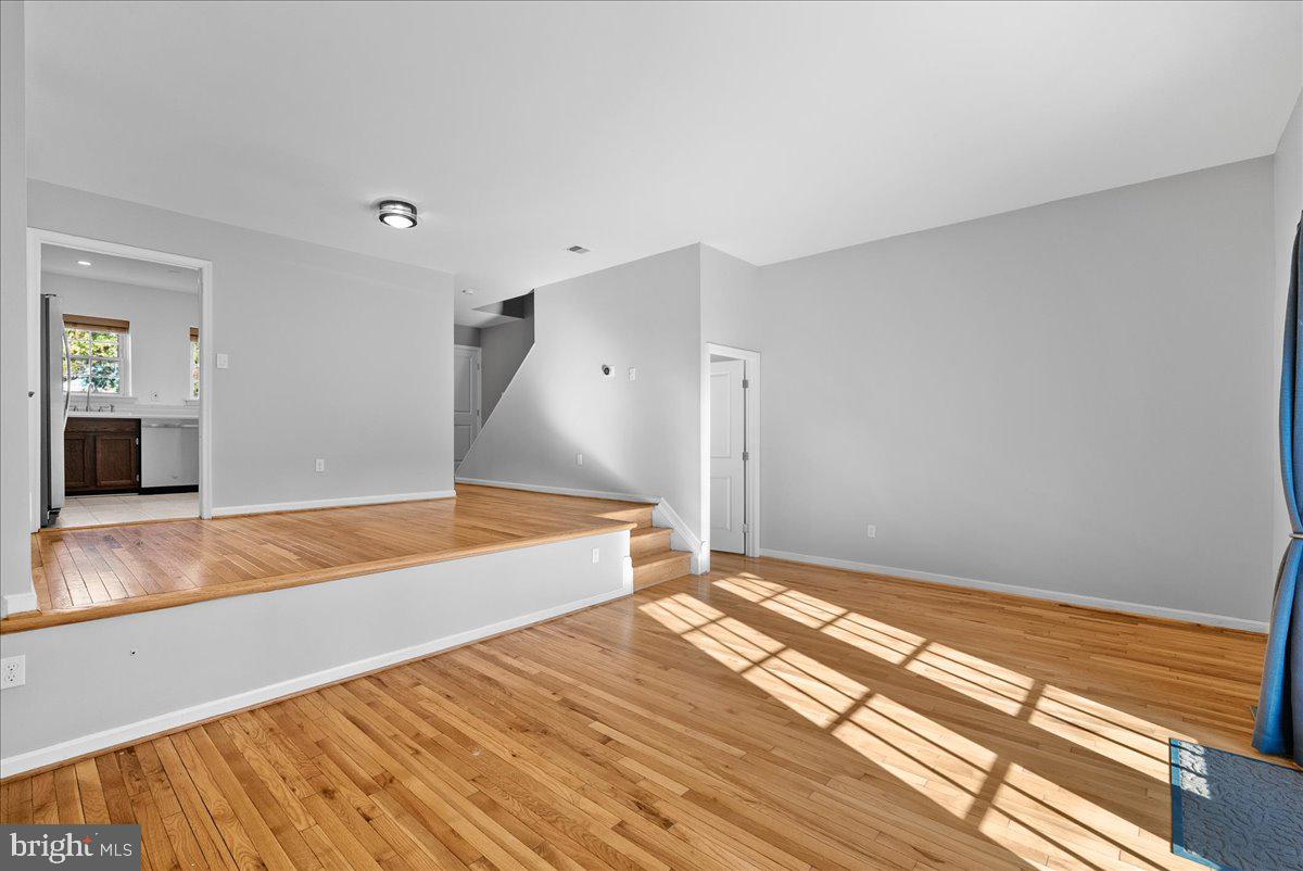 2146 Golf Course Drive Reston, VA 20191 - Photo 4 of 26