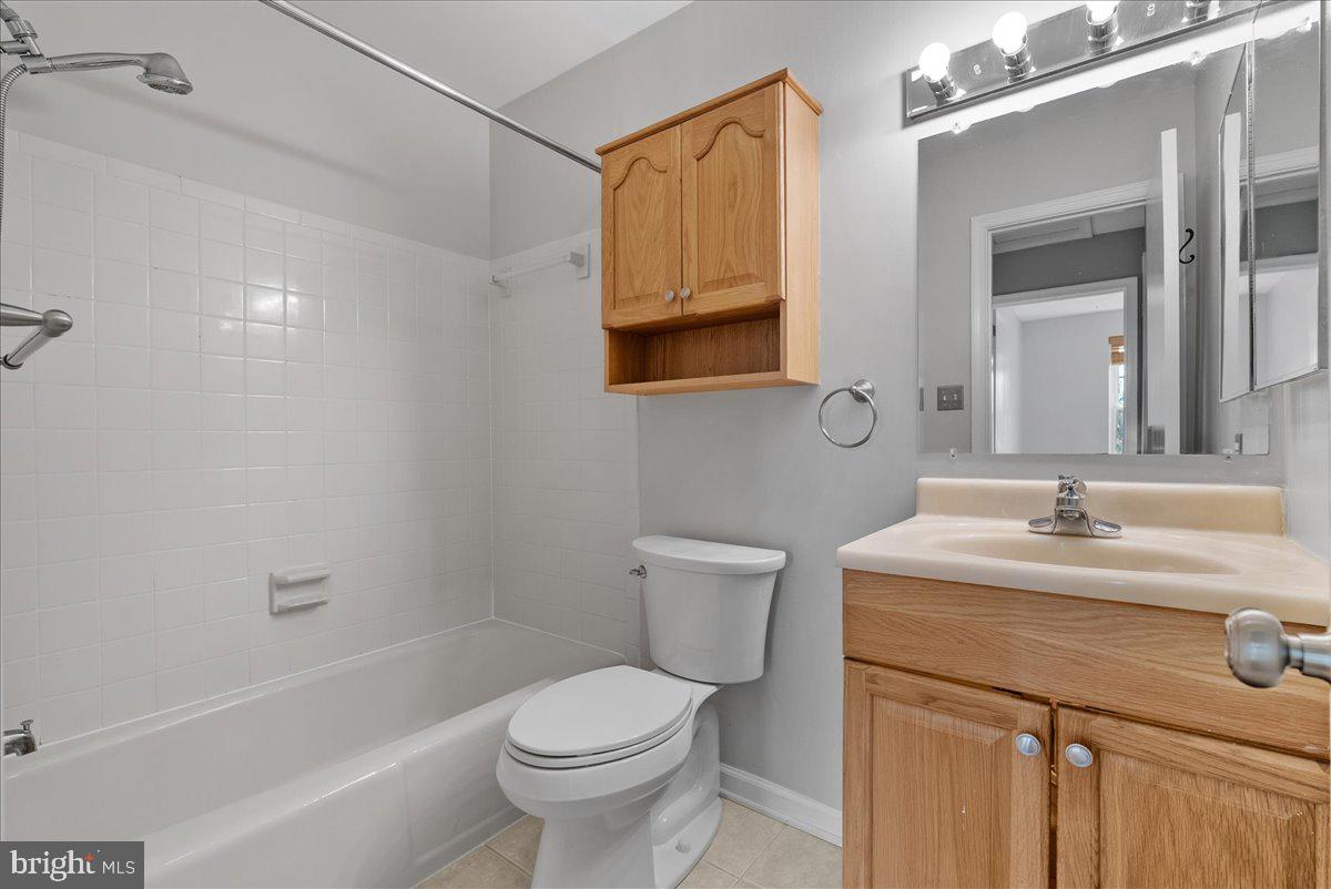 2146 Golf Course Drive Reston, VA 20191 - Photo 8 of 26