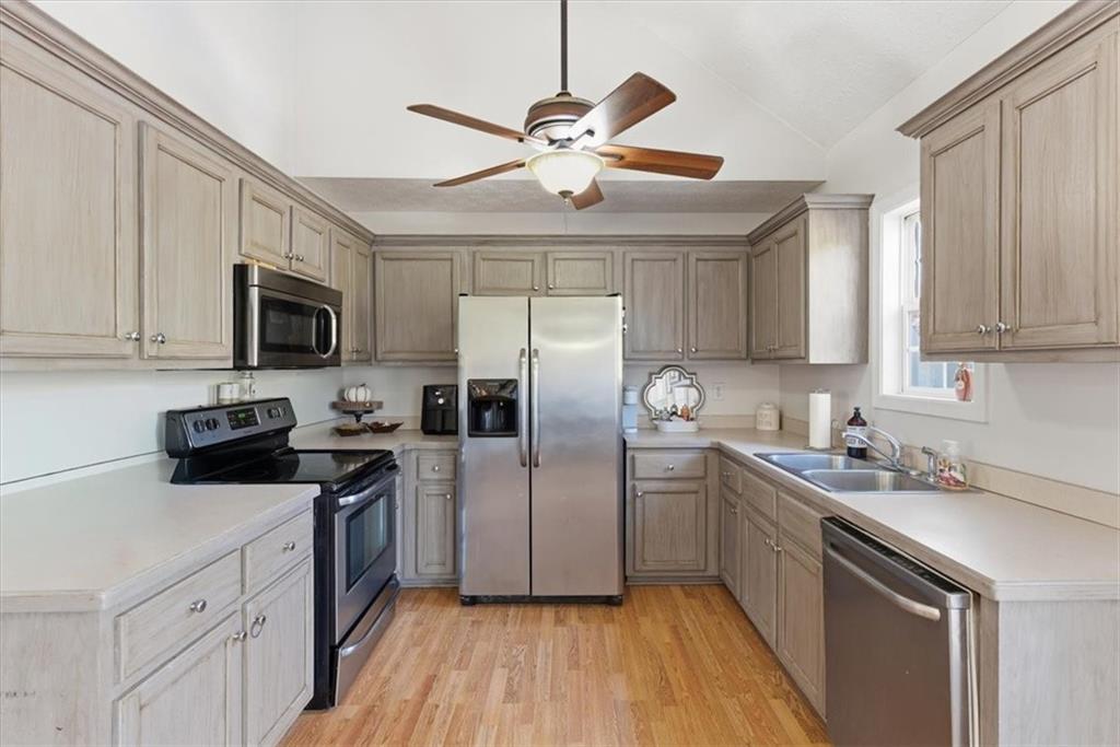 941 Grassdale Road Northwest Cartersville, GA 30121 - Photo 12 of 41