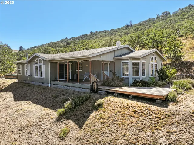 $470,000 | 6305 Cherry Heights Road, The Dalles, OR 97058