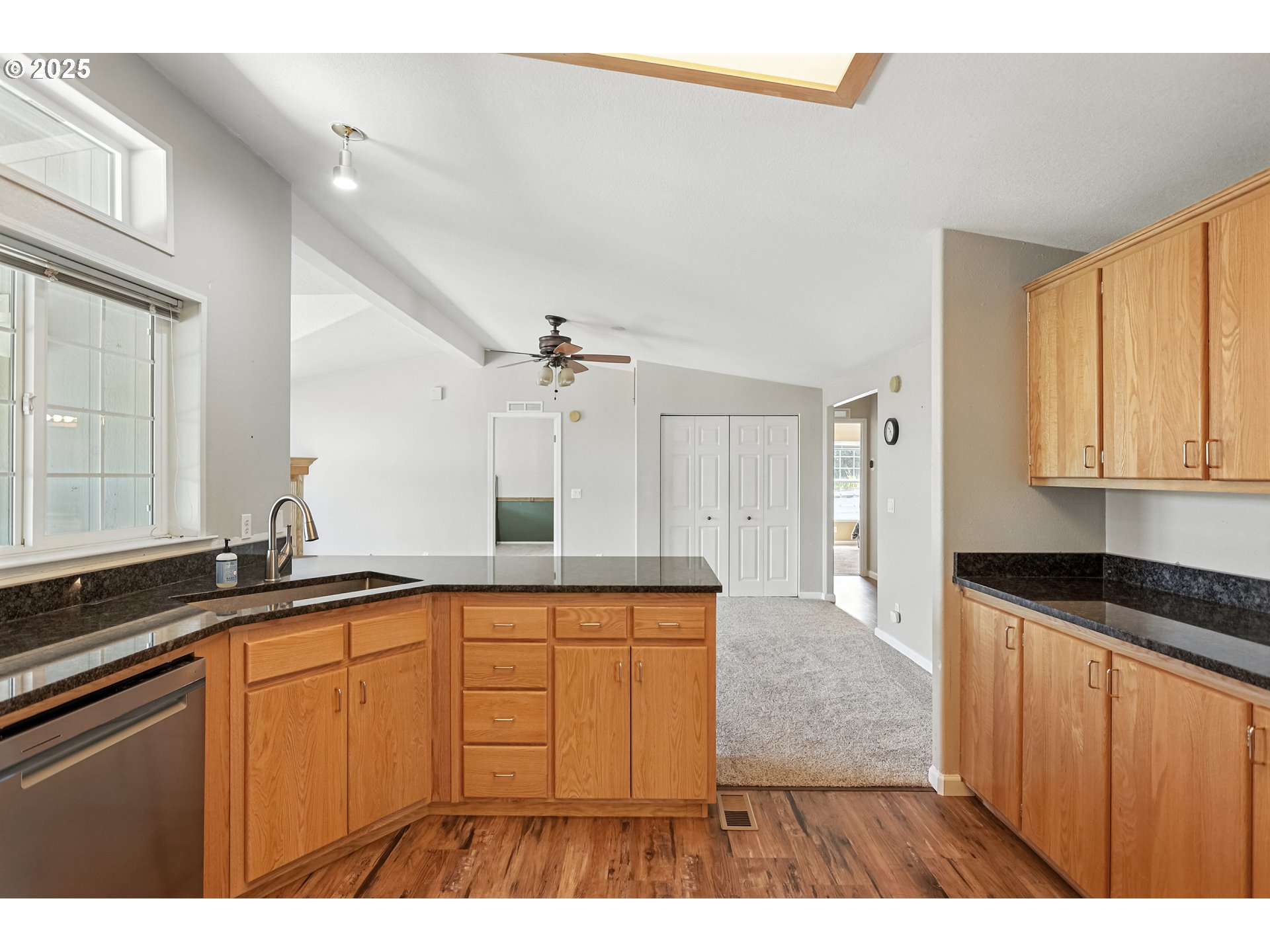 6305 Cherry Heights Road The Dalles, OR 97058 - Photo 17 of 48