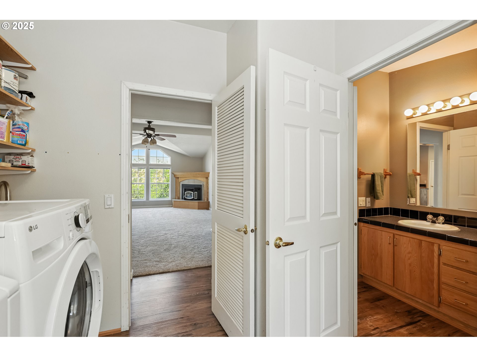 6305 Cherry Heights Road The Dalles, OR 97058 - Photo 34 of 48 Utility Room