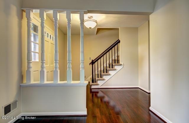8904 La Costa Road Louisville, KY 40299 - Photo 19 of 44 Foyer