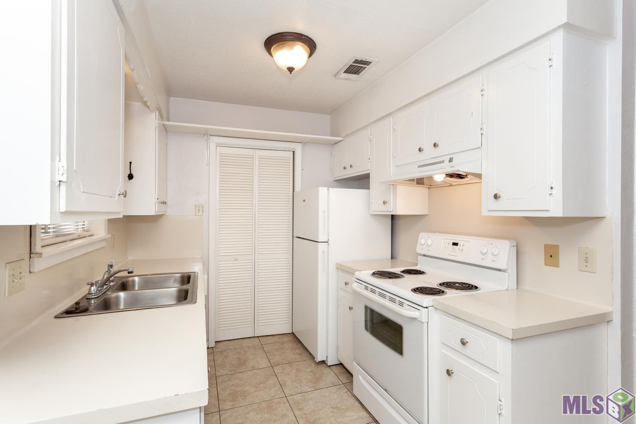 3427 Brightside Drive Baton Rouge, LA 70820 - Photo 3 of 16