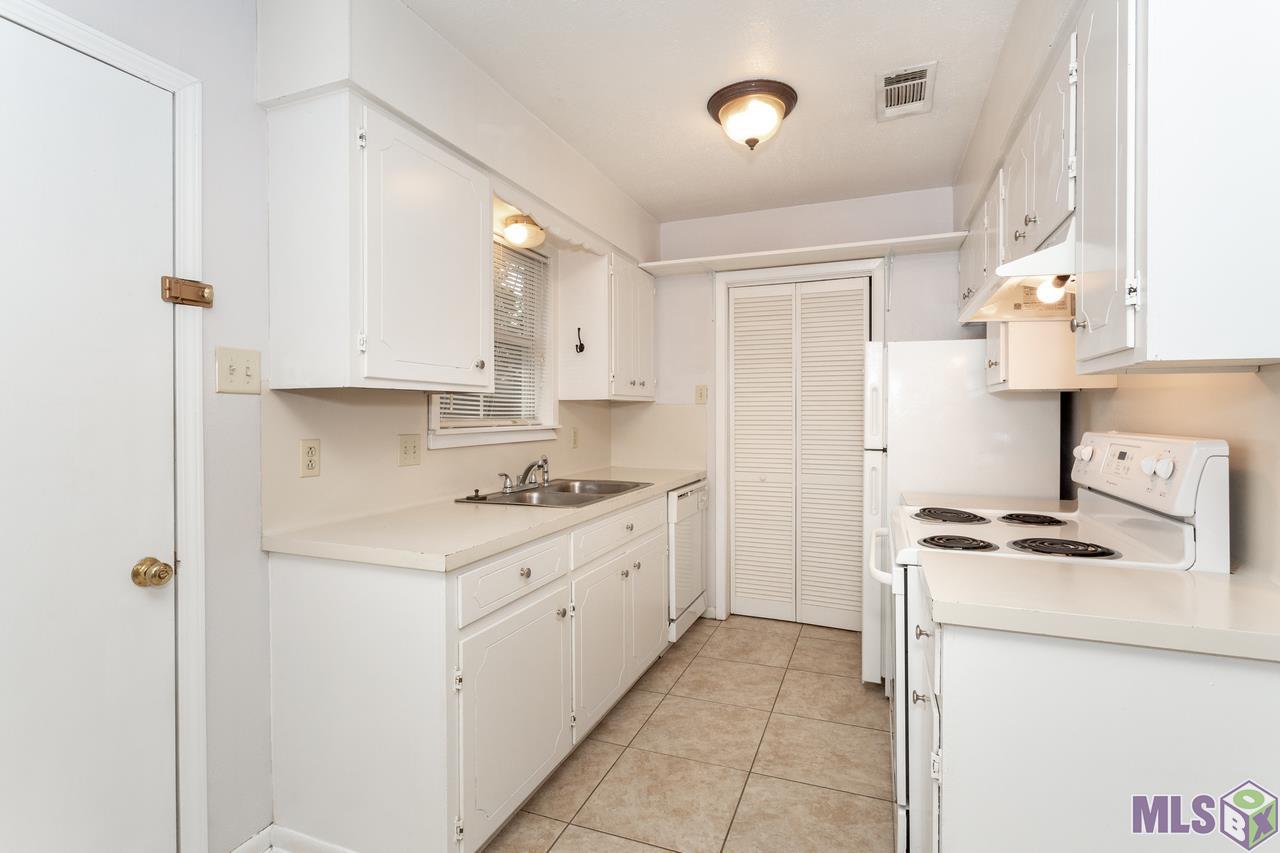 3427 Brightside Drive Baton Rouge, LA 70820 - Photo 4 of 16