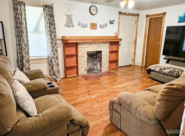 $67,500 | 1408 Pine Street, Dexter, MO 63841