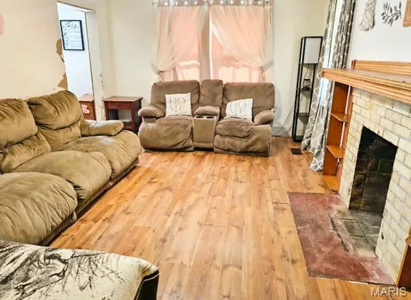 $67,500 | 1408 Pine Street, Dexter, MO 63841