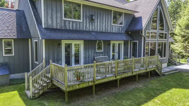 $800,000 | 36335 East Makinen Road, Drummond Island, MI 49726