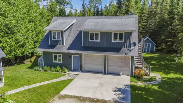 $800,000 | 36335 East Makinen Road, Drummond Island, MI 49726