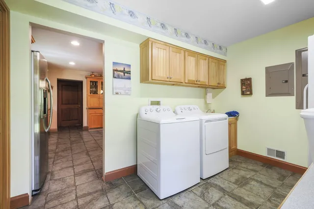 $800,000 | 36335 East Makinen Road, Drummond Island, MI 49726