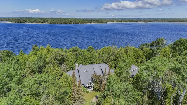 $800,000 | 36335 East Makinen Road, Drummond Island, MI 49726