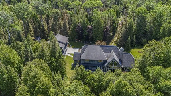 $800,000 | 36335 East Makinen Road, Drummond Island, MI 49726