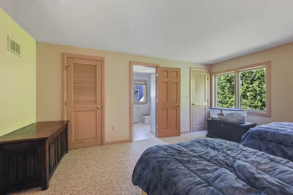 $800,000 | 36335 East Makinen Road, Drummond Island, MI 49726