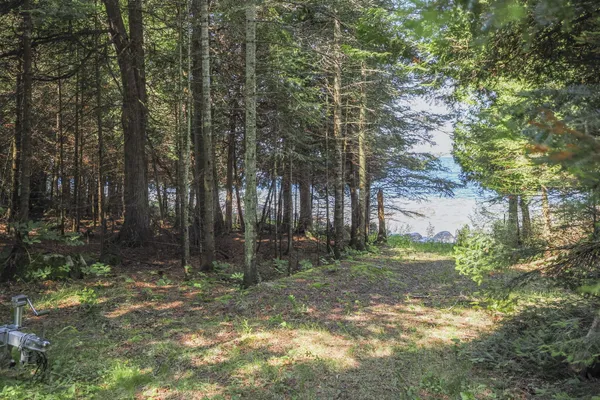 $800,000 | 36335 East Makinen Road, Drummond Island, MI 49726