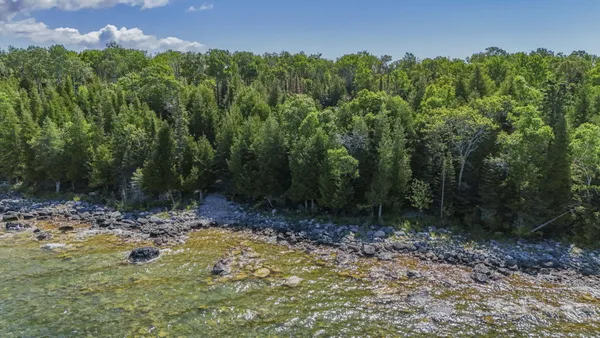 $800,000 | 36335 East Makinen Road, Drummond Island, MI 49726
