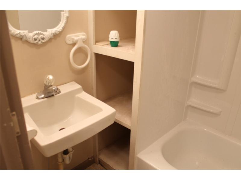 921 Hoover Road Nashville, IN 47448 - Photo 10 of 13 Gallery Image 10