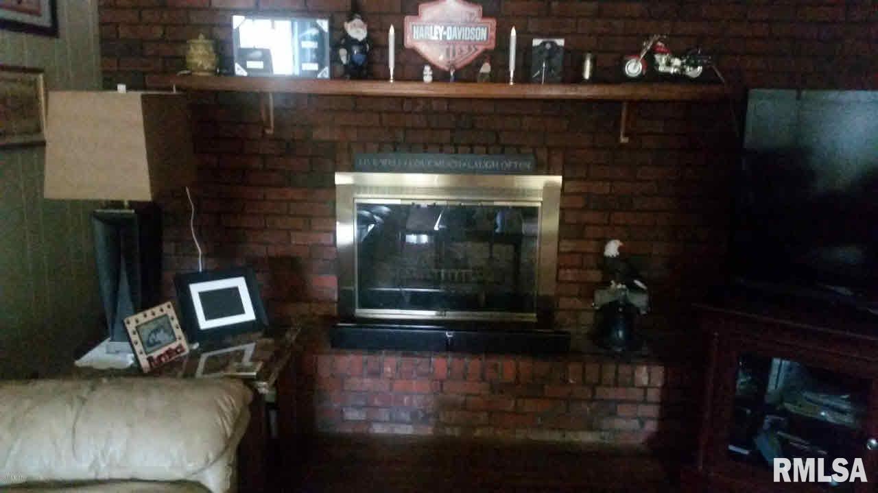 16528 Freeman Spur Road Herrin, IL 62948 - Photo 8 of 38 Gallery Image 8