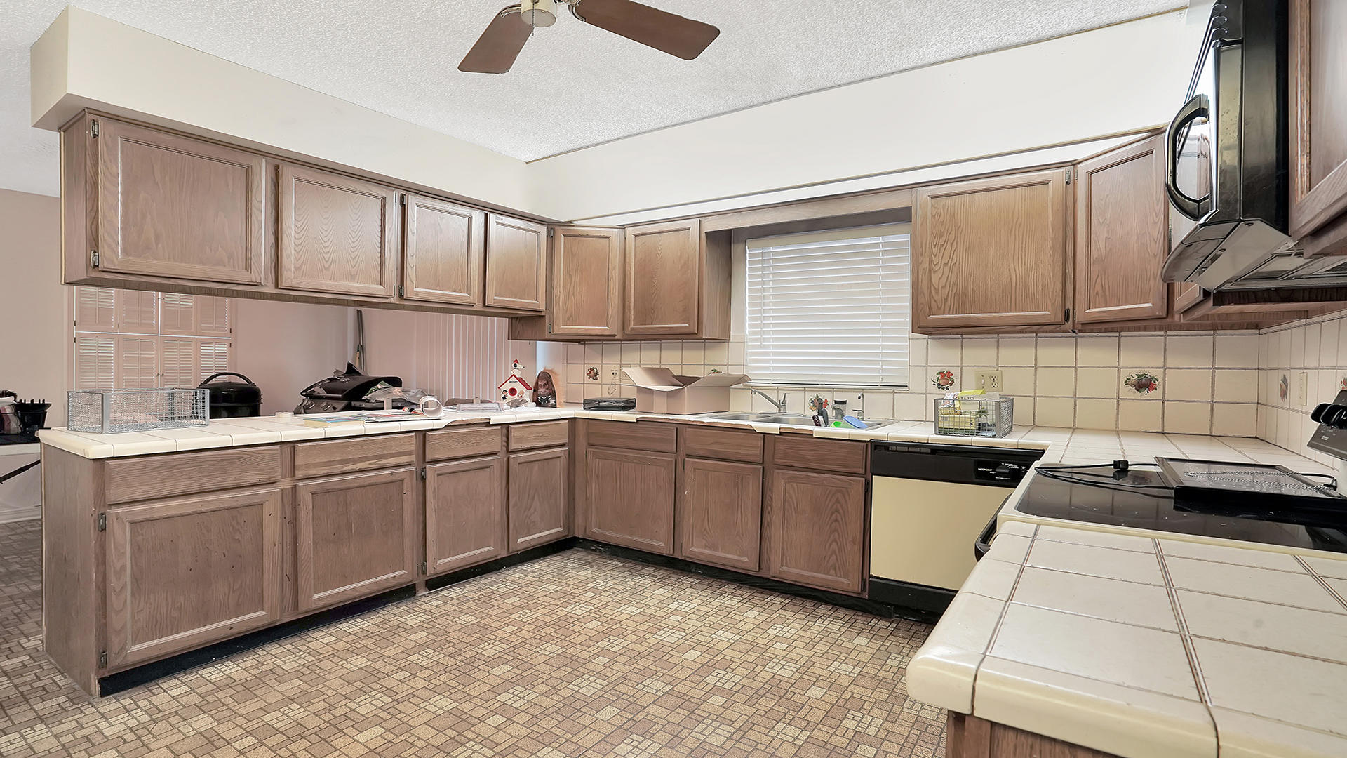 7542 St Andrews Road Lake Worth, FL 33467 - Photo 15 of 45 Kitchen (3)