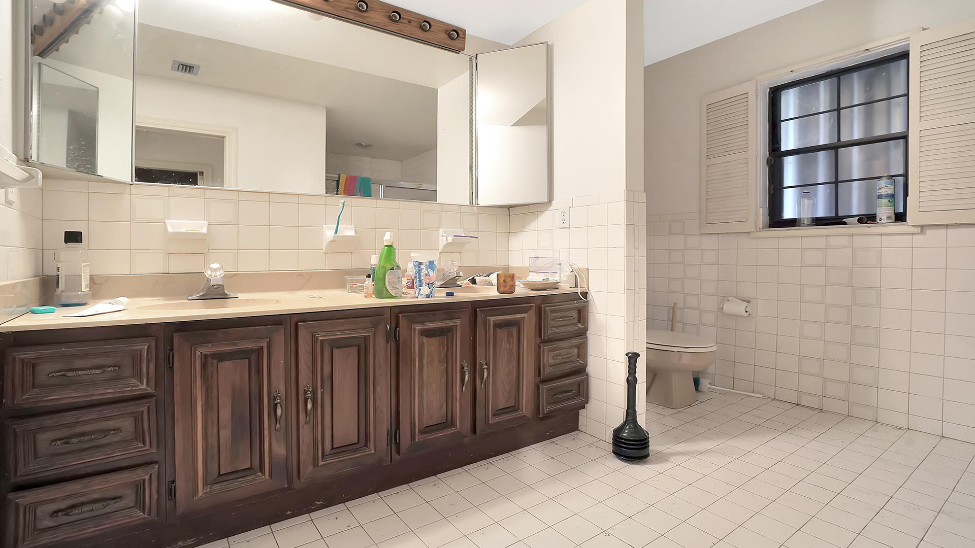 7542 St Andrews Road Lake Worth, FL 33467 - Photo 21 of 45 Bathroom (4)