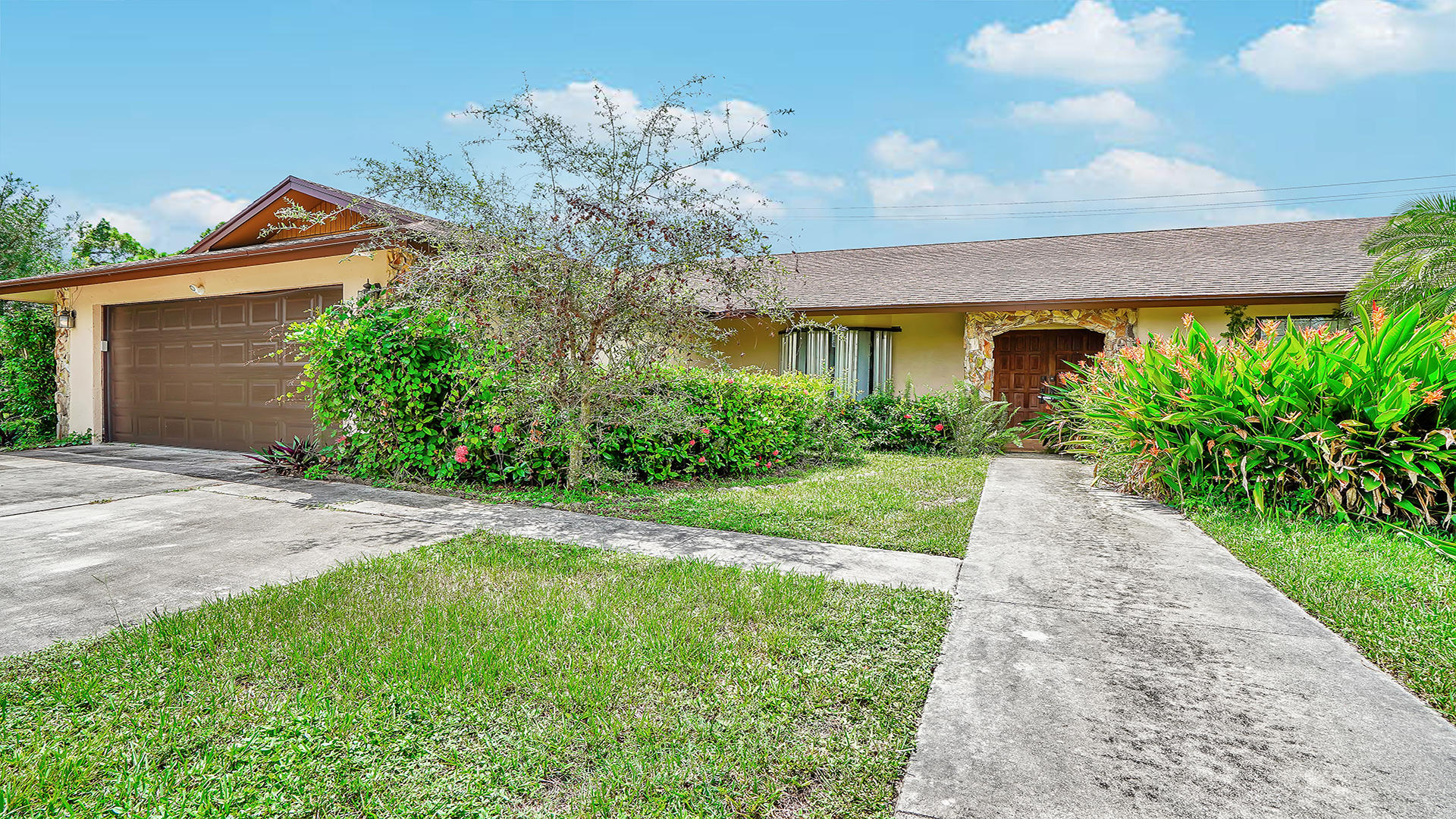 7542 St Andrews Road Lake Worth, FL 33467 - Photo 6 of 45 Front shot (4)