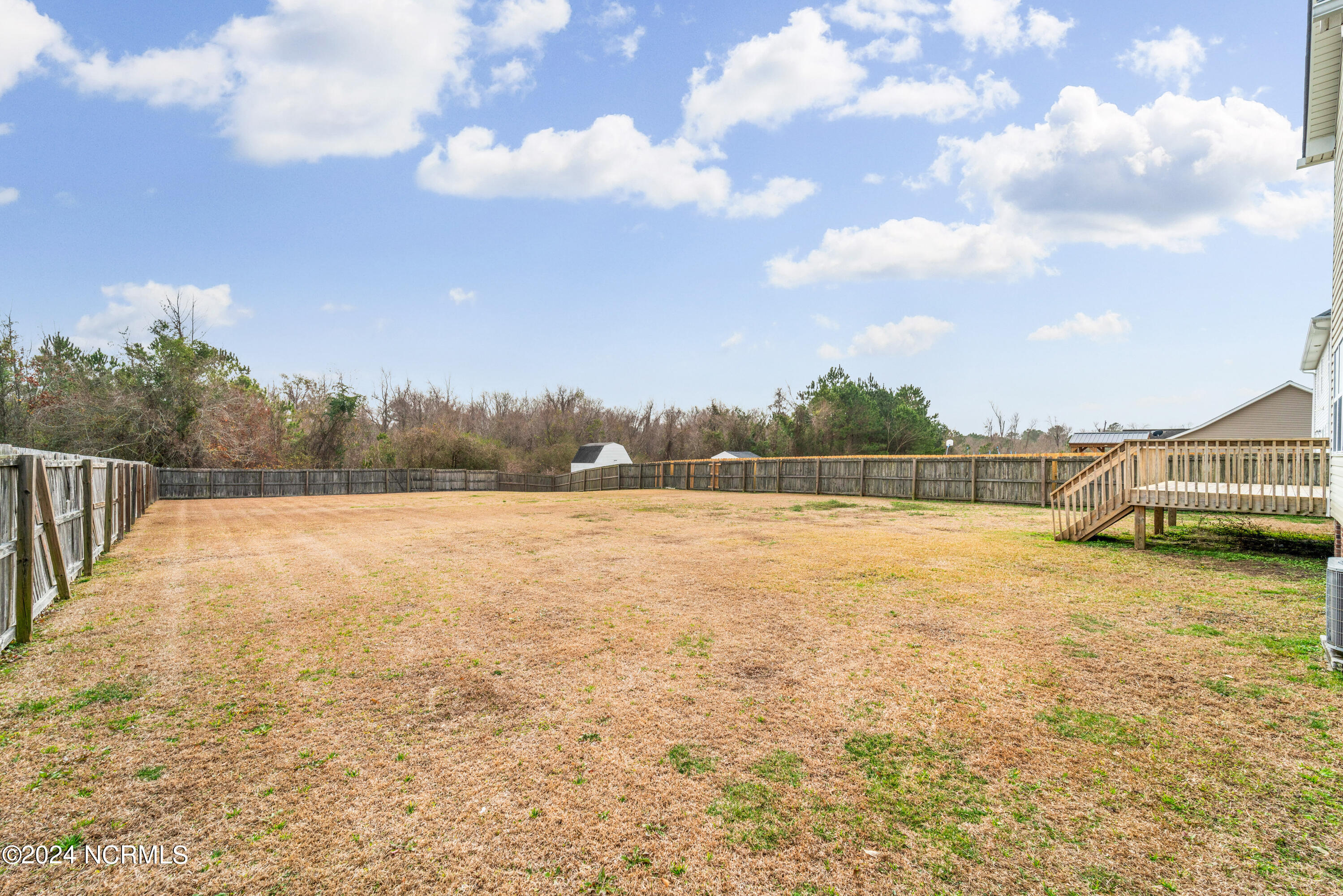 212 Emerald Ridge Road Jacksonville, NC 28546 - Photo 8 of 63 212 Emerald Ridge 8