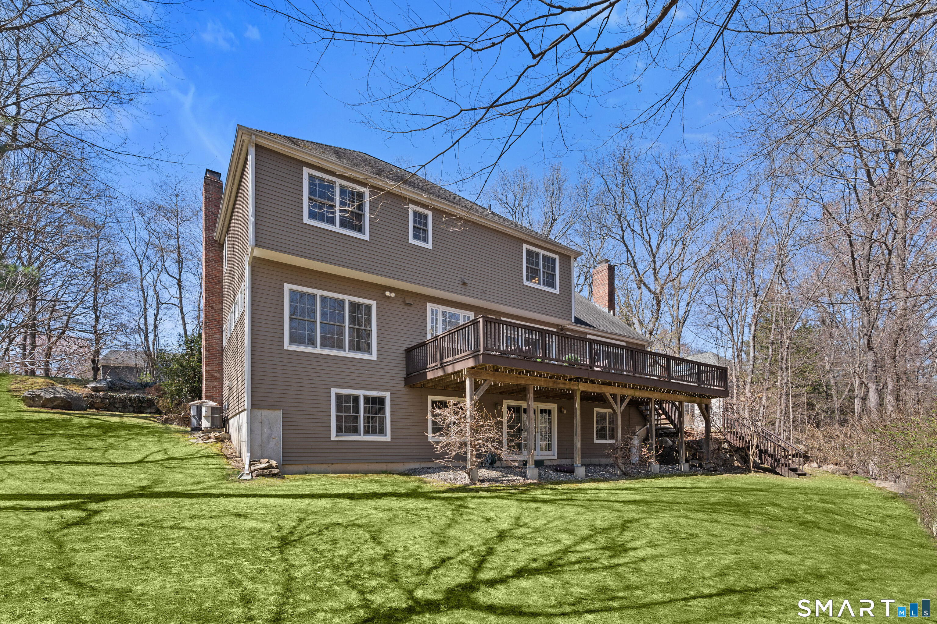 350 Chestnut Hill Road Norwalk, CT 06851 - Photo 4 of 37