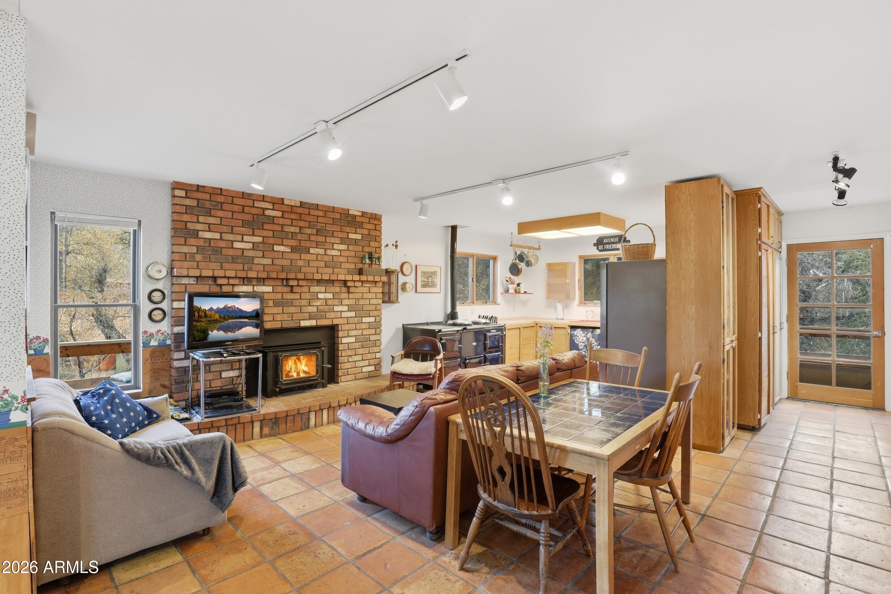 8135 West Gibson Ranch Road Payson, AZ 85541 - Photo 3 of 43 Living Room (2)