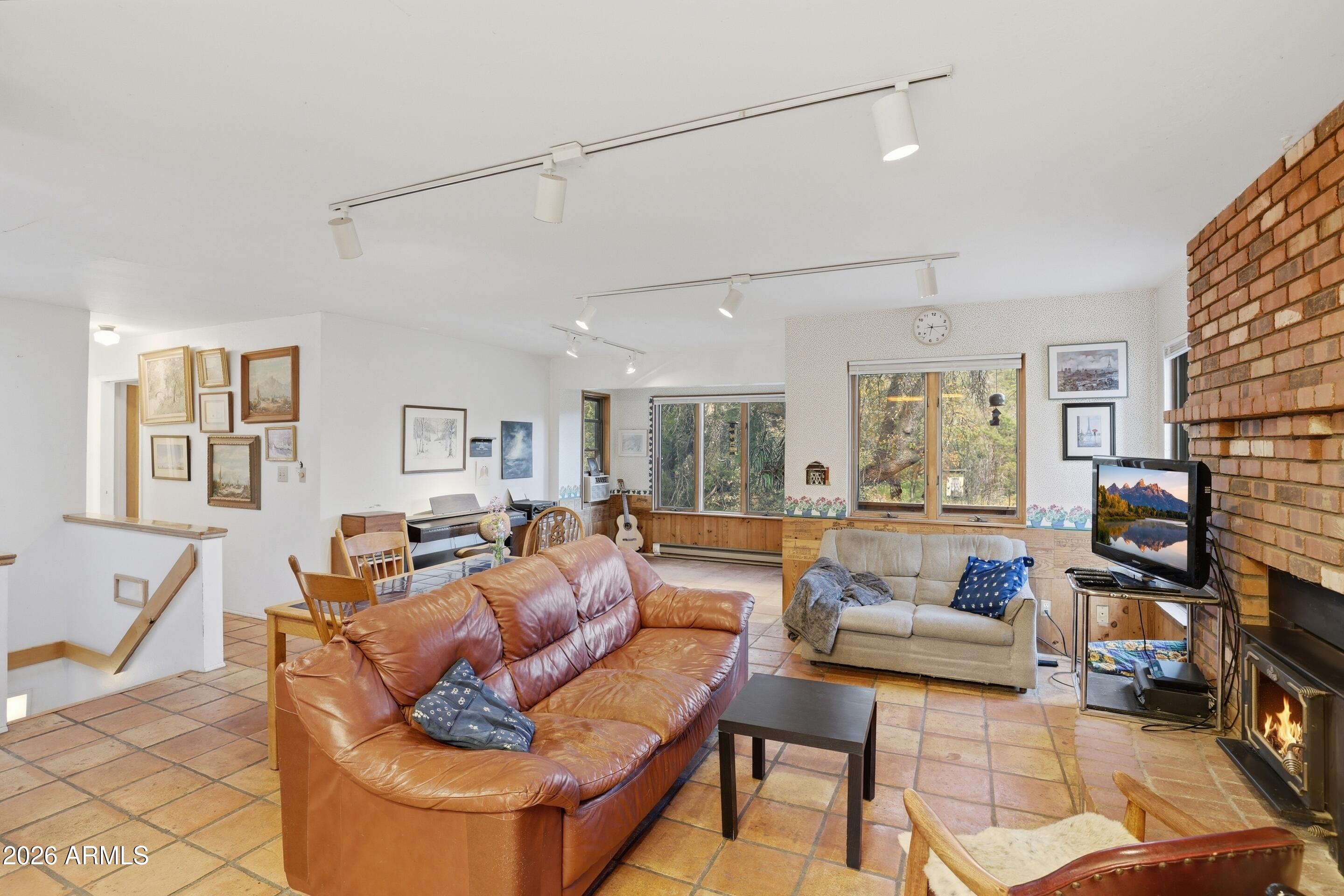 8135 West Gibson Ranch Road Payson, AZ 85541 - Photo 5 of 43 Living Room (4)