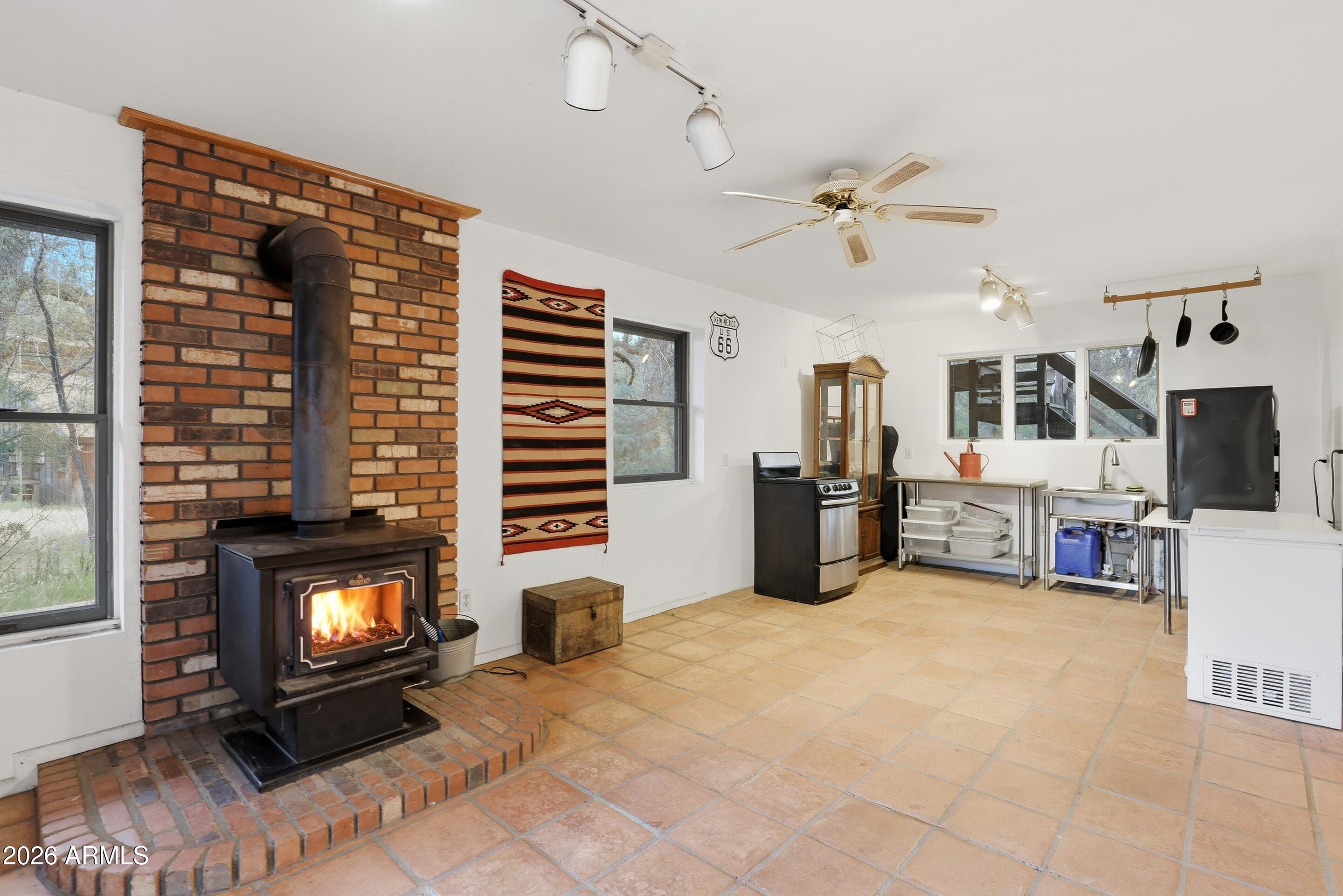 8135 West Gibson Ranch Road Payson, AZ 85541 - Photo 8 of 43 Family Room 2