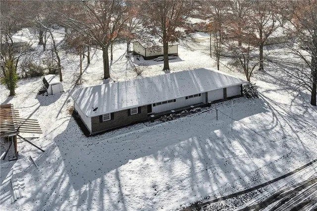 $149,900 | 502 Crest Drive, Sweet Springs, MO 65351