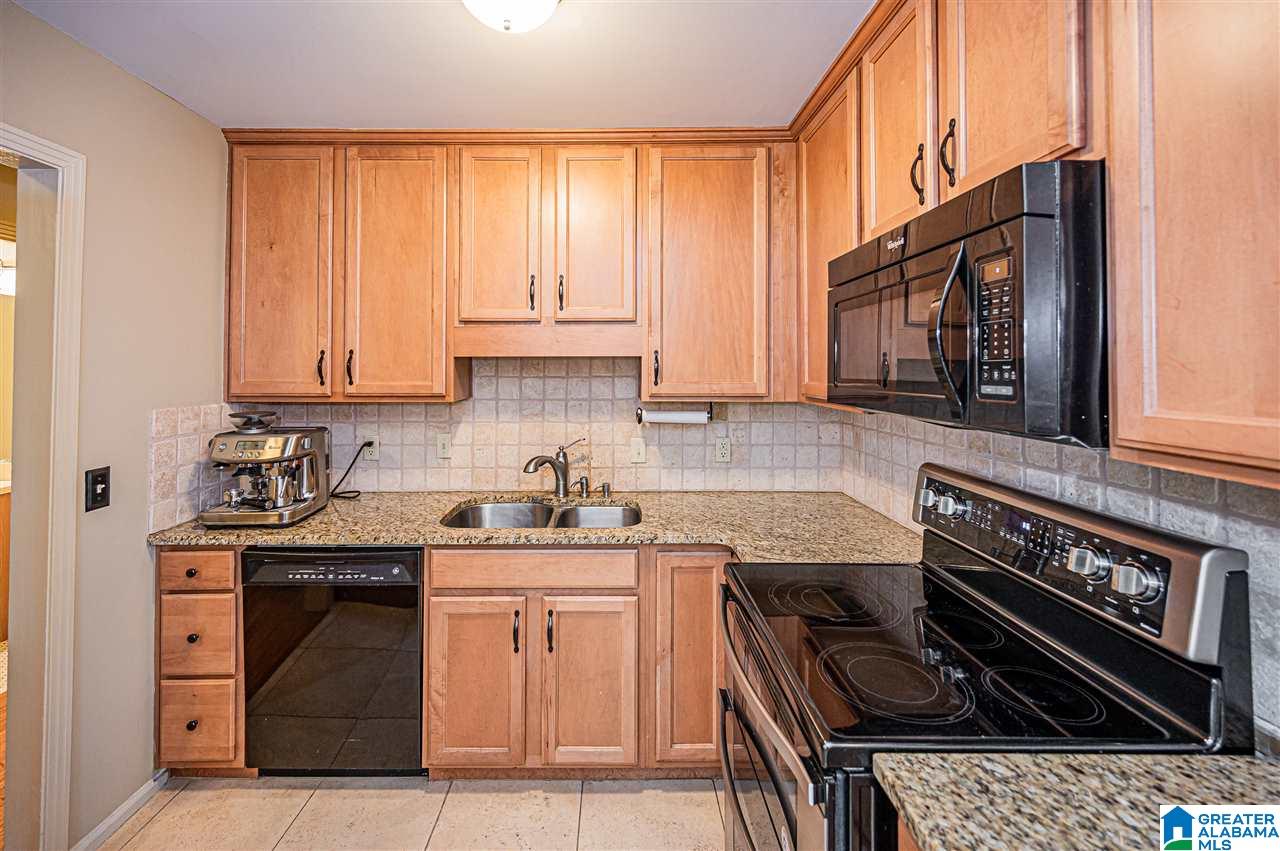 706 Forrest Drive Birmingham, AL 35209 - Photo 11 of 47