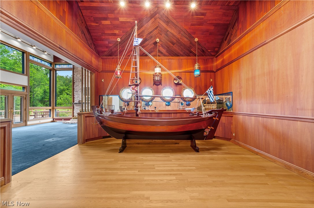 36900 Chester Road Avon, OH 44011 - Photo 4 of 13 Gallery Image 4