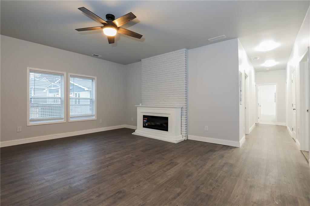 1220 Hightower Road Northwest Atlanta, GA 30318 - Photo 2 of 15