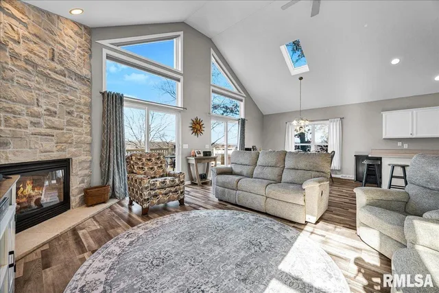 $539,900 | 54 Shady Oak Court, Dahinda, IL 61428