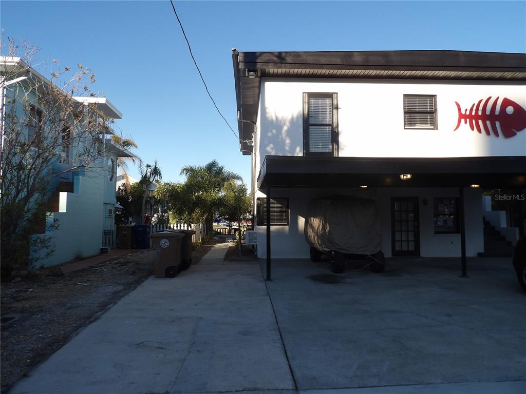 14975 1st Street East Madeira Beach, FL 33708 - Photo 30 of 33