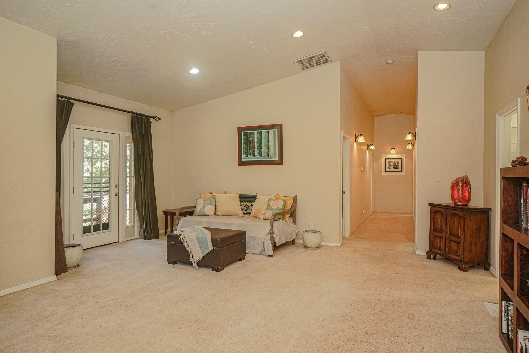 1212 Hogan Road Jacksonville, OR 97530 - Photo 28 of 59 Gallery Image 28