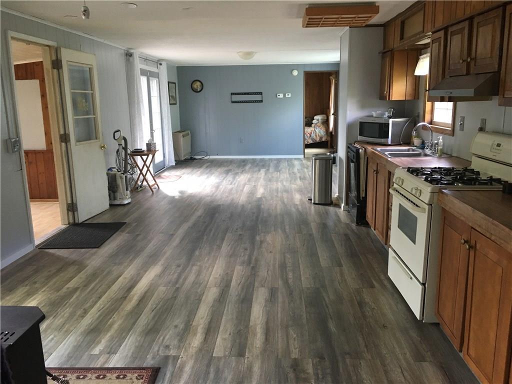 37 Dailey Road Jefferson, ME 04348 - Photo 10 of 21 Move in ready!