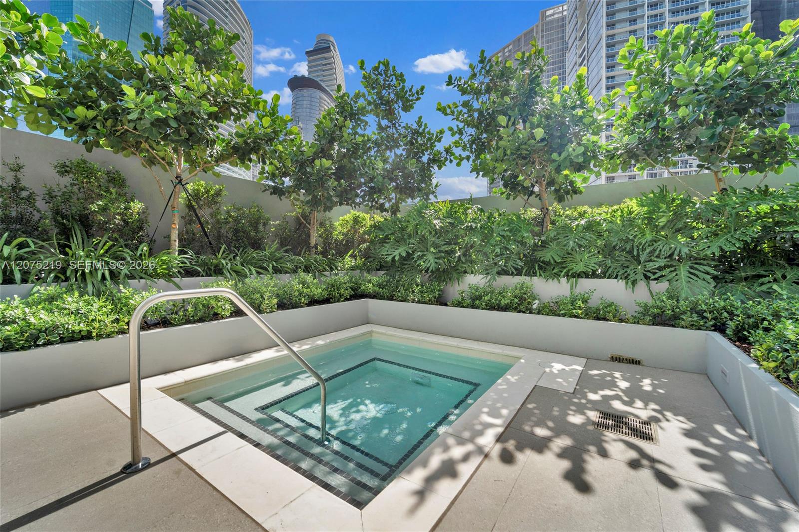 77 Southeast 5th, Unit 2115 Miami, FL 33131 - Photo 23 of 38 Gallery Image 23