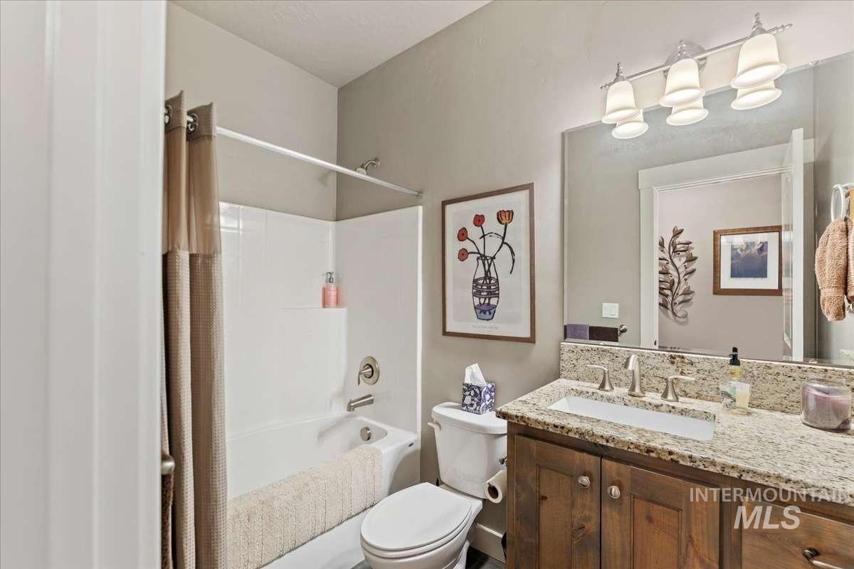 4566 South Gabbro Way Nampa, ID 83686 - Photo 37 of 47