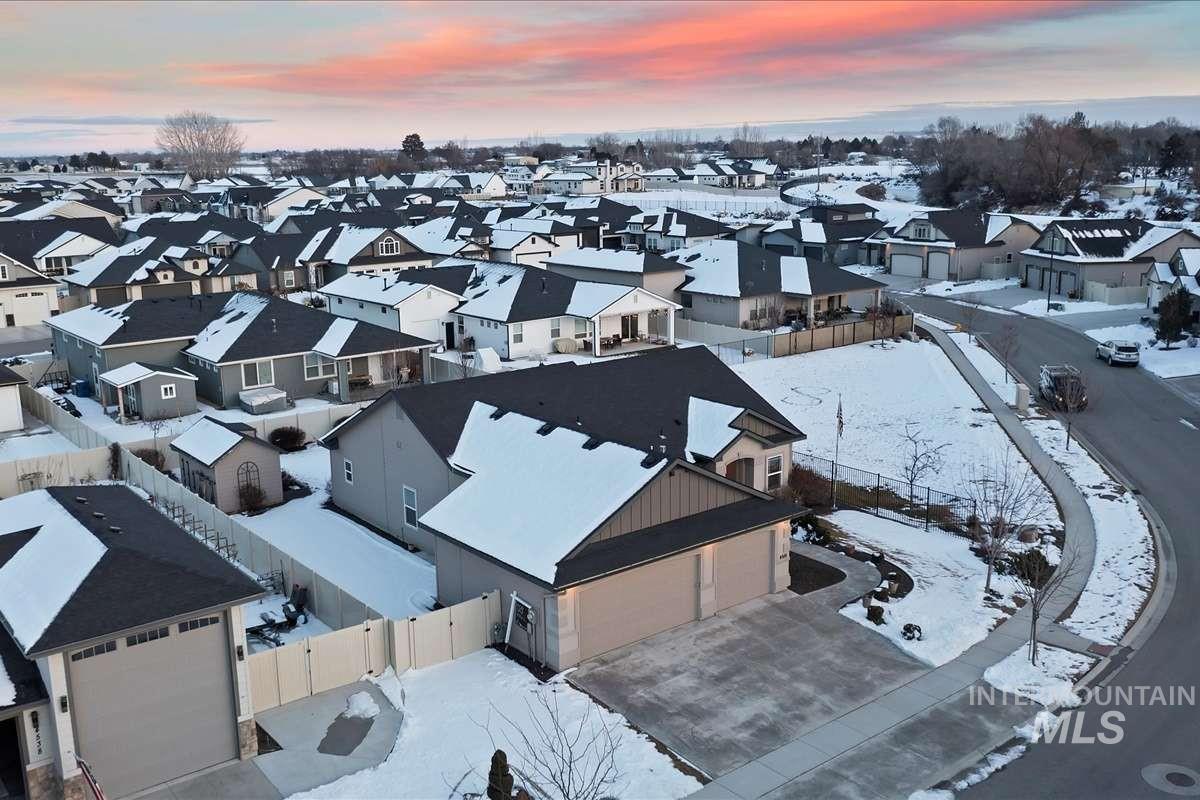 4566 South Gabbro Way Nampa, ID 83686 - Photo 8 of 47