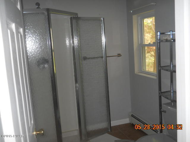 105 Tom Noddy Road Bushkill, PA 18371 - Photo 8 of 10