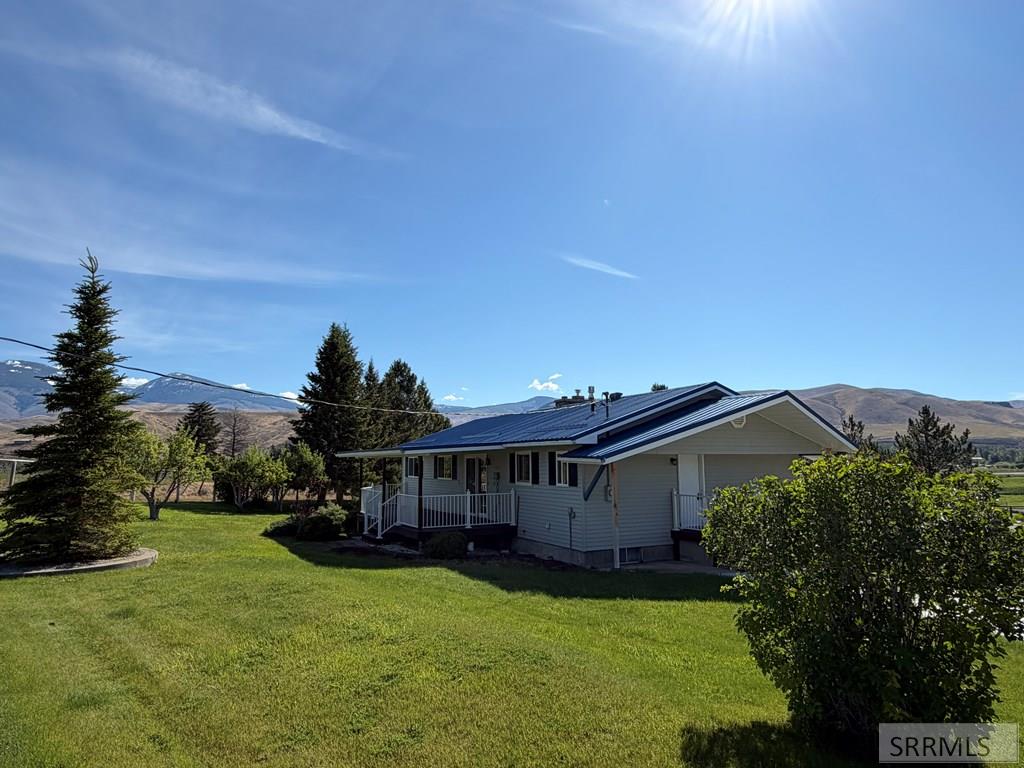 32 Haynes Creek Road Salmon, ID 83467 - Photo 4 of 59