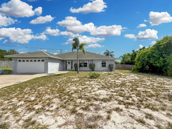 $530,000 | 2361 Northeast 21st Avenue, Jensen Beach, FL 34957
