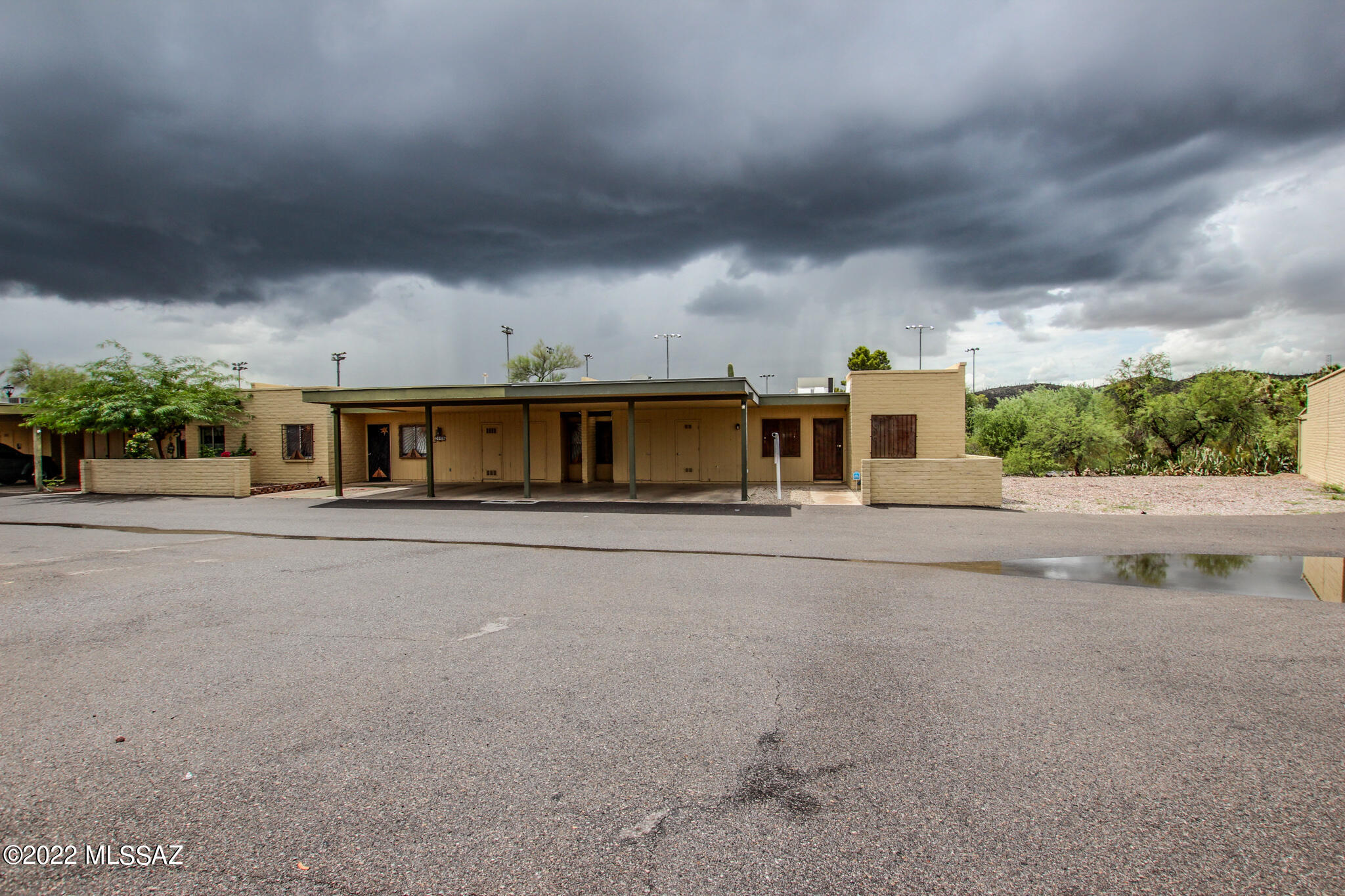 3542 South Mission Road, Unit A Tucson, AZ 85713 - Photo 4 of 37