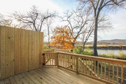 $1,325 | 439 B Capri Drive, Nashville, TN 37209